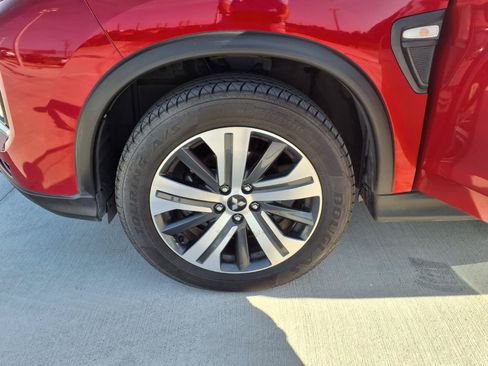 Used 2021 Mitsubishi Outlander Sport ES FWD image 27