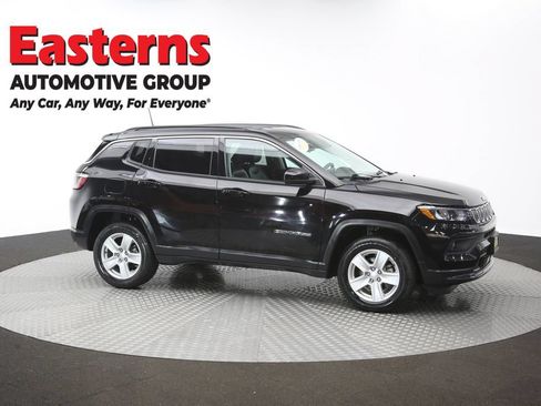 Used 2022 Jeep Compass Latitude AWD/4WD image 46