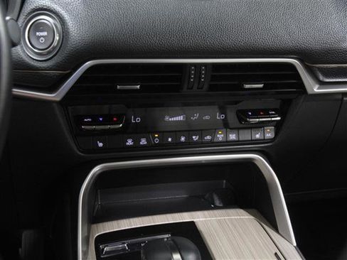 Certified 2024 MAZDA CX-90 Plug-In Hybrid w/ Premium Pkg image 14