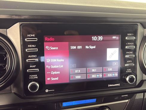 Used 2022 Toyota Tacoma SR AWD/4WD image 28