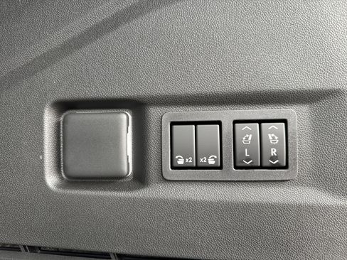 New 2026 GMC Yukon Elevation w/ Elevation Premium Package image 39