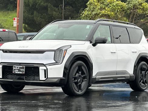 New 2026 Kia EV9 GT-Line image 8