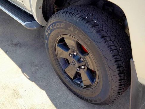 Used 2011 Toyota Tacoma PreRunner w/ TRD Sport Pkg image 27