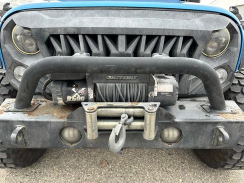 Used 2015 Jeep Wrangler Unlimited Sport w/ Power Convenience Group image 9