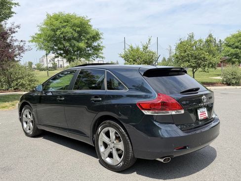 Used 2015 Toyota Venza Limited AWD/4WD image 3