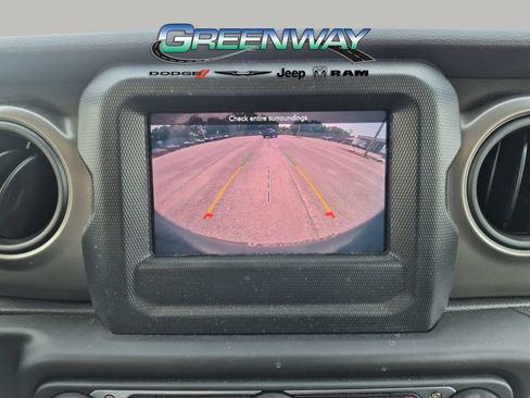 Used 2022 Jeep Wrangler Unlimited Sport AWD/4WD image 16