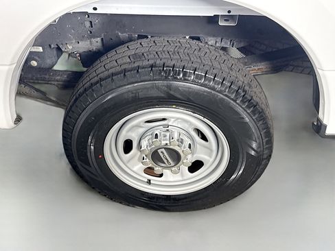 Used 2020 Ford F250 XL w/ Power Equipment Group image 36