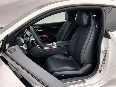 Used 2026 Mercedes-Benz CLE 300 4MATIC image 16