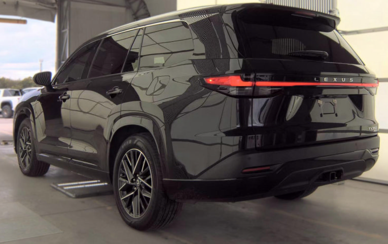 Used 2026 Lexus TX 350 AWD w/ Technology Package image 5