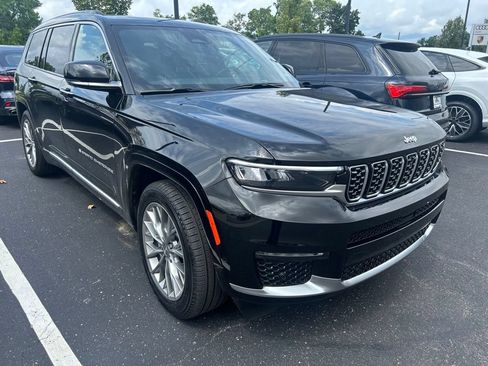 Used 2025 Jeep Grand Cherokee L Summit w/ Advanced Protech Group IV AWD/4WD image 4