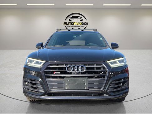 Used 2019 Audi SQ5 Prestige w/ Prestige Package image 2