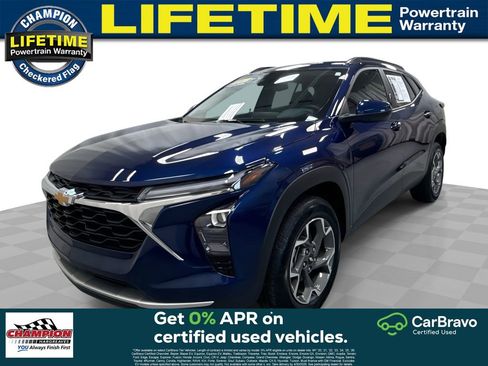 Used 2024 Chevrolet Trax LT w/ Driver Confidence Package image 1