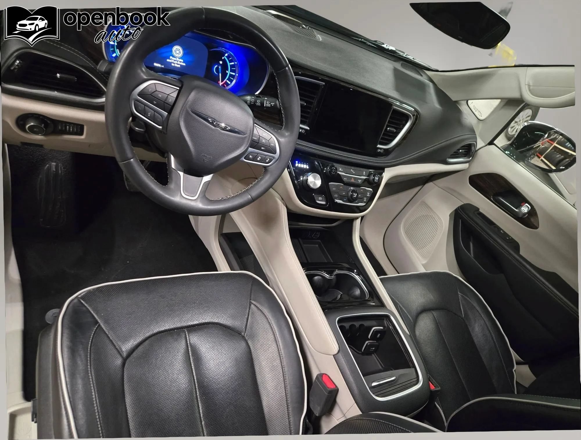 Used 2023 Chrysler Pacifica Limited FWD image 9