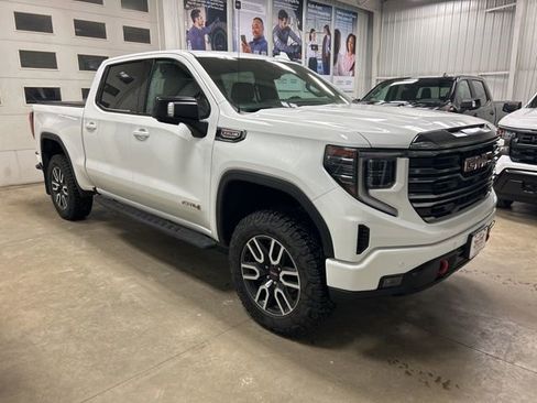 Used 2022 GMC Sierra 1500 AT4 w/ AT4 Premium Package image 4
