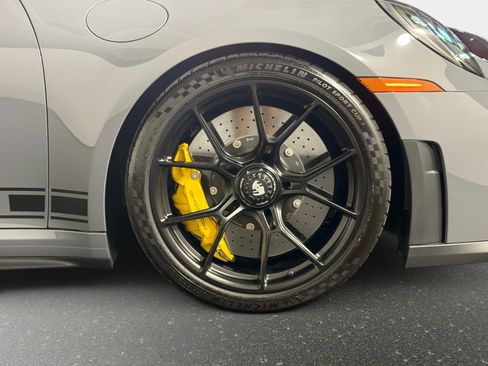 Used 2025 Porsche 911 GT3 RWD image 21