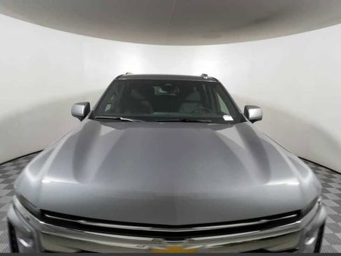 New 2026 Chevrolet Suburban LT w/ Comfort Package image 6