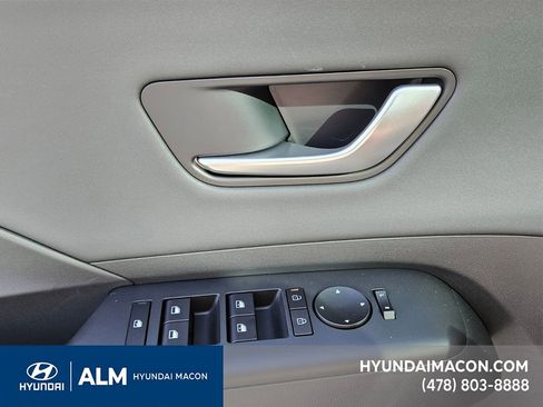 New 2026 Hyundai Kona SEL Premium image 33
