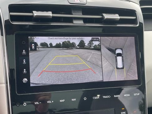 Certified 2022 Hyundai Tucson Limited FWD image 36