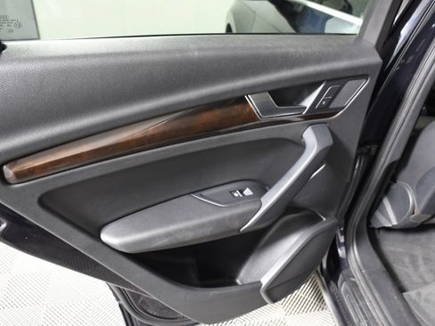 Used 2019 Audi Q5 Premium w/ Convenience Package AWD/4WD image 26