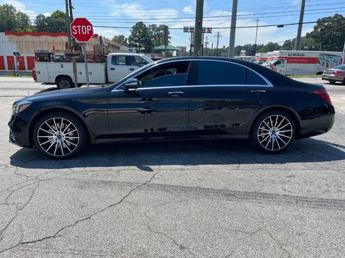 Used 2020 Mercedes-Benz S 560 Sedan image 2