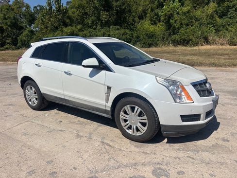 Used 2010 Cadillac SRX Luxury FWD image 2