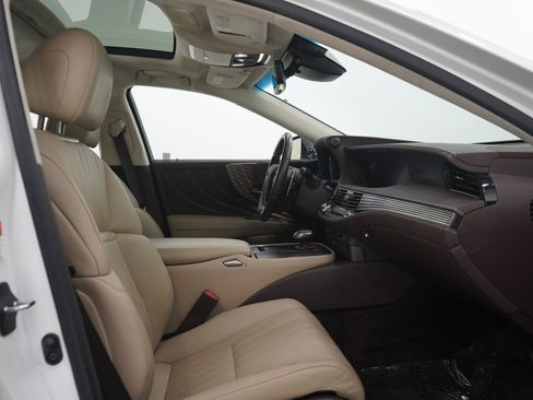 Used 2020 Lexus LS 500 AWD w/ Interior Upgrade Package image 11