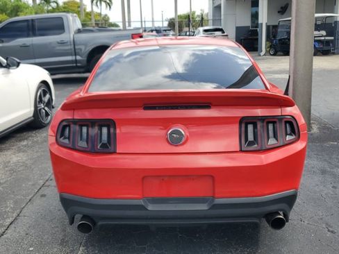 Used 2012 Ford Mustang GT Premium image 7