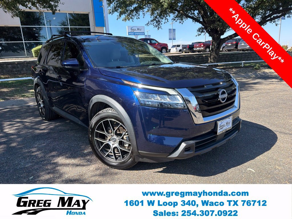 Used 2022 Nissan Pathfinder SV FWD image 1
