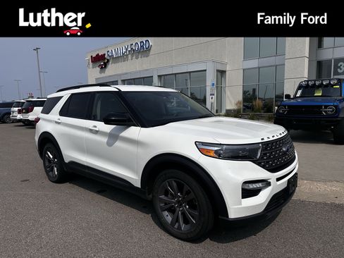 Used 2023 Ford Explorer XLT w/ Equipment Group 202A AWD/4WD image 1