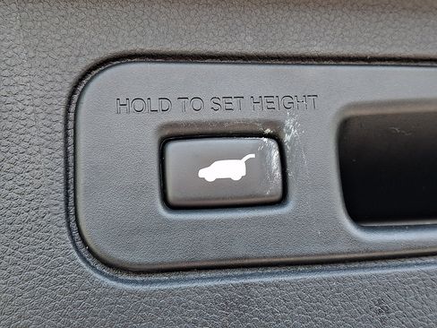 Used 2024 Honda Pilot Elite image 34