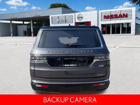 Used 2024 Jeep Grand Wagoneer Series III AWD/4WD image 7