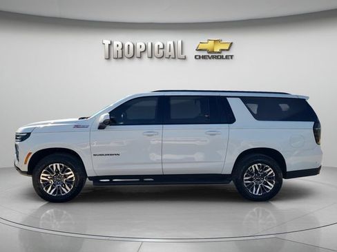 Used 2026 Chevrolet Suburban Z71 w/ Comfort Package AWD/4WD image 2