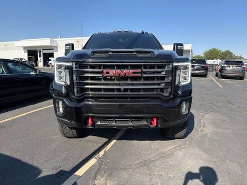 Used 2021 GMC Sierra 3500 AT4 w/ AT4 Premium Plus Package AWD/4WD image 2