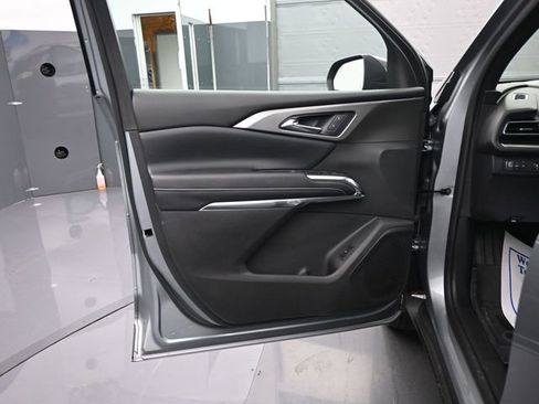 New 2026 Chevrolet Traverse LT w/ Driver Confidence Package image 12