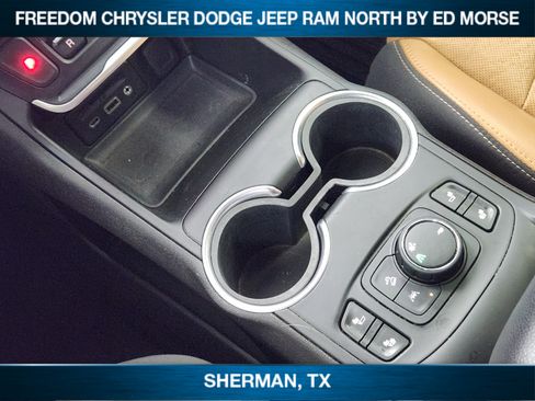 Used 2019 GMC Terrain SLT w/ Preferred Package FWD image 14