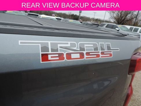 Used 2021 Chevrolet Silverado 1500 LT Trail Boss w/ Convenience Package II image 12