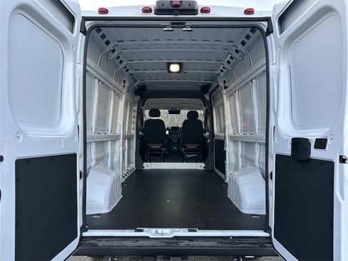 New 2026 RAM ProMaster 2500 w/ Convenience Group image 9