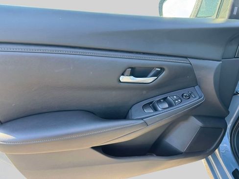 Used 2025 Nissan Sentra SV w/ All-Weather Package image 16