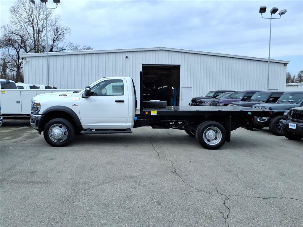 New 2026 RAM 5500 Tradesman w/ Chrome Appearance Group AWD/4WD image 7