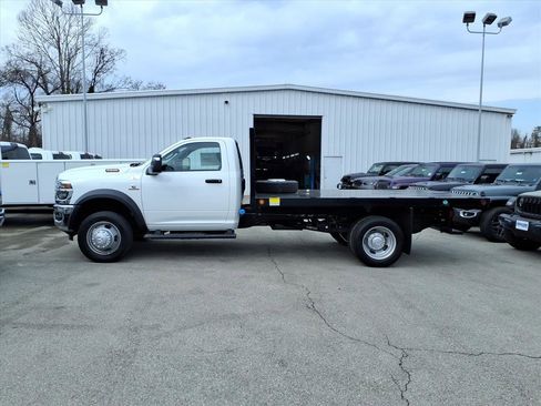New 2026 RAM 5500 Tradesman w/ Chrome Appearance Group image 7