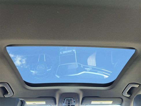 New 2025 Audi A6 3.0T Prestige image 12