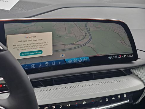 New 2026 Cadillac Optiq Luxury 2 image 33