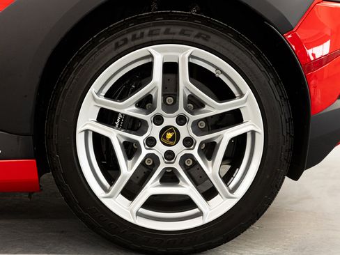 Used 2023 Lamborghini Huracan Sterrato image 23