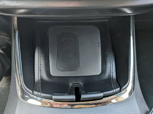 Used 2017 Toyota Avalon XLE image 24