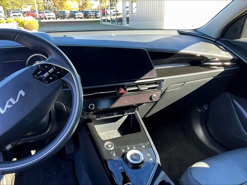 Used 2024 Kia Niro Wind image 18