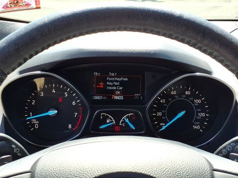 Used 2017 Ford Escape Titanium AWD/4WD image 17