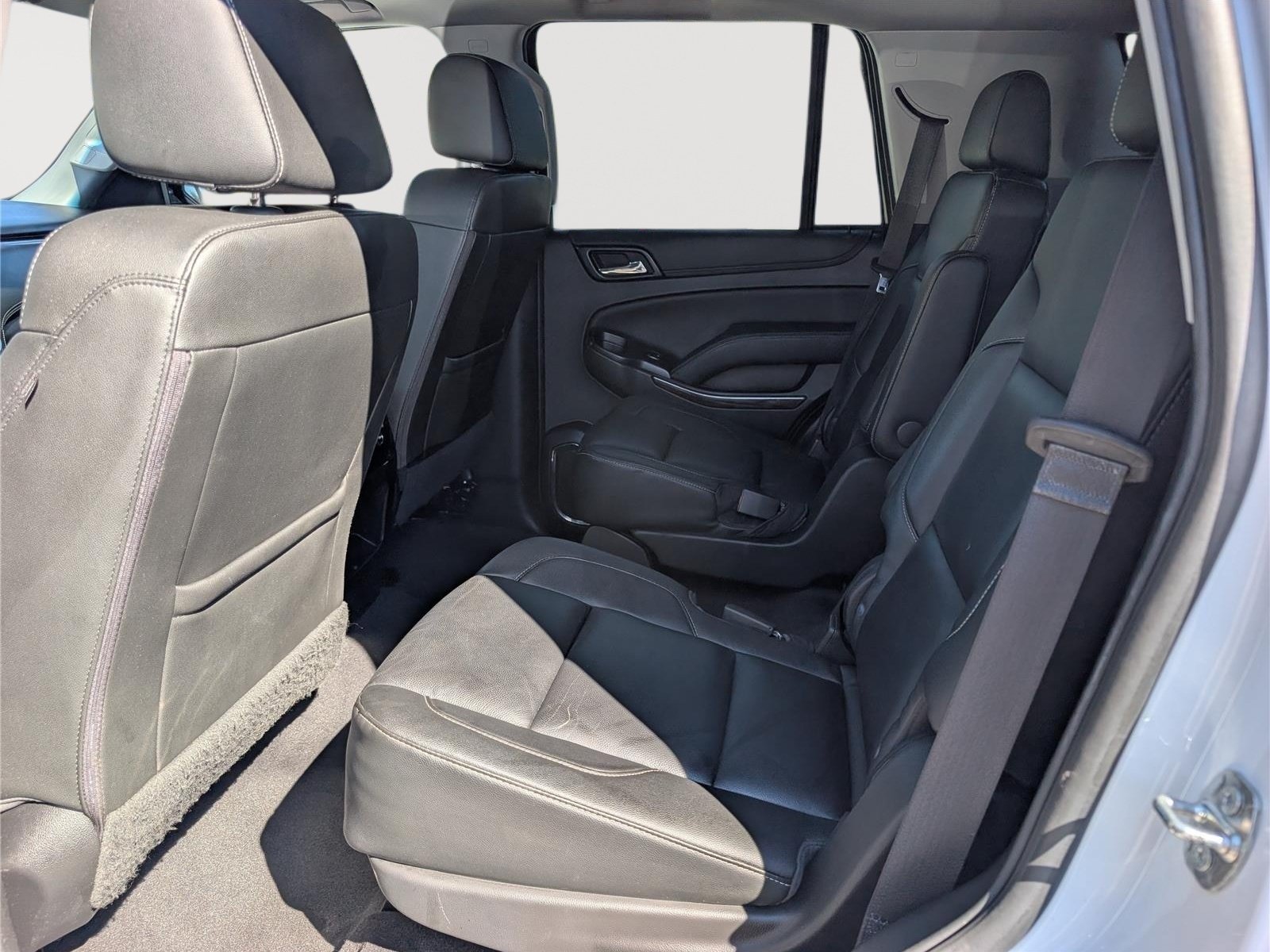Used 2020 Chevrolet Tahoe LT w/ RST Edition AWD/4WD image 18
