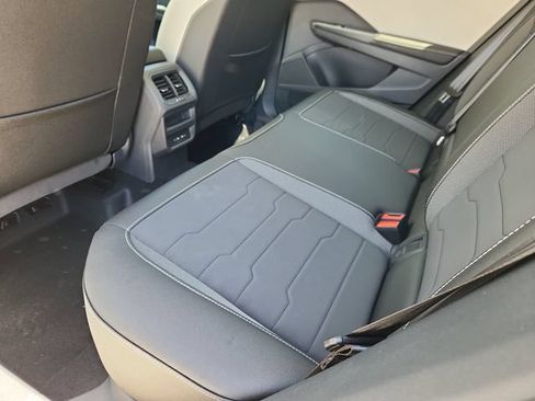 New 2026 Volkswagen Taos SE AWD/4WD image 8