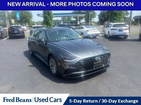 Used 2023 Hyundai Sonata SEL w/ Convenience Package FWD image 3