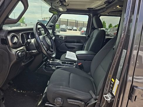 Used 2022 Jeep Wrangler Unlimited Sport AWD/4WD image 15